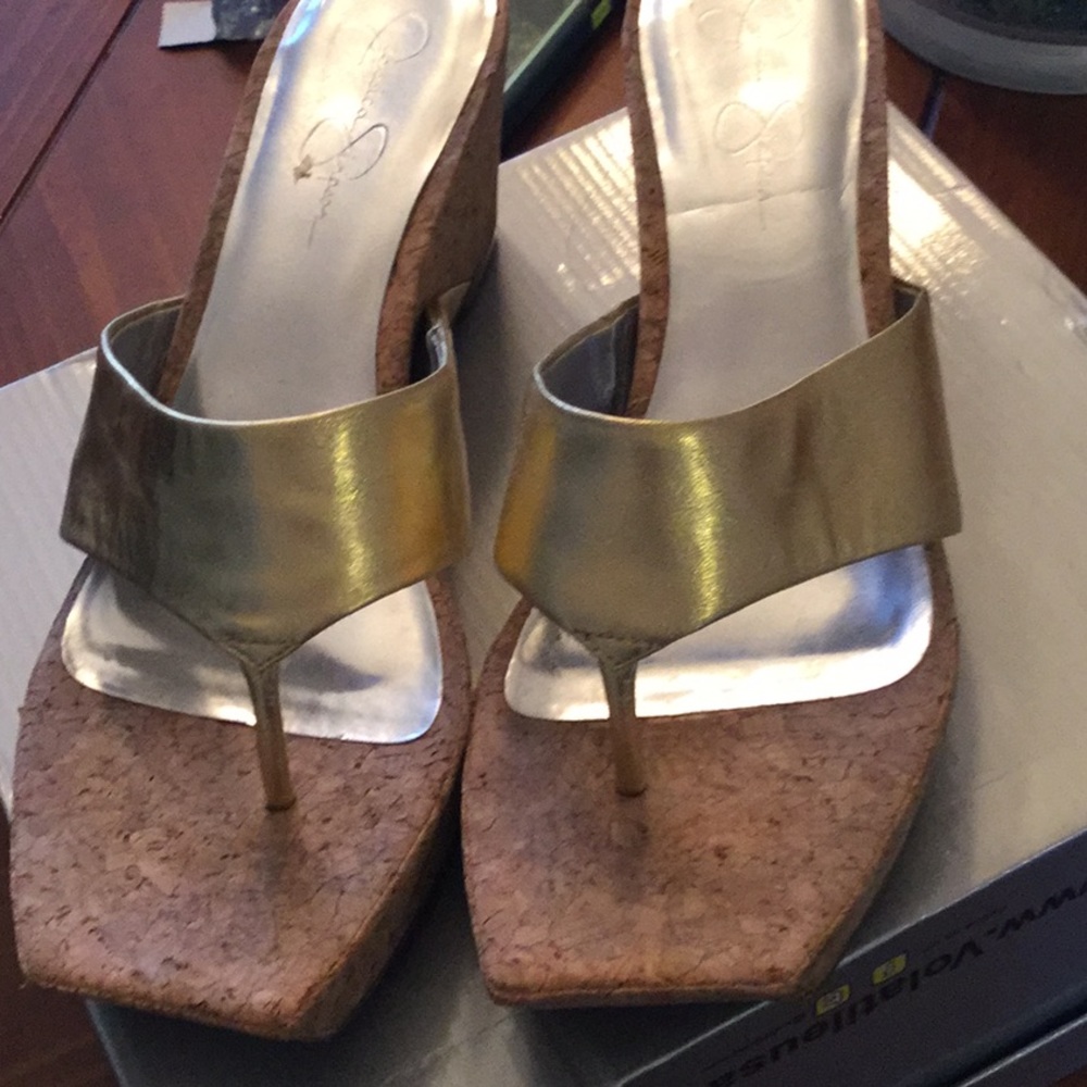 Women’s sandals